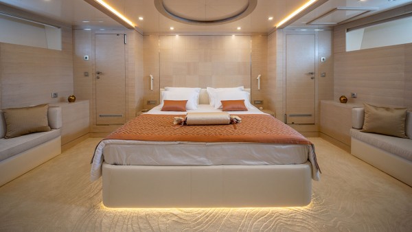Sailing Yacht Love Story