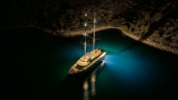 Sailing Yacht Maxita