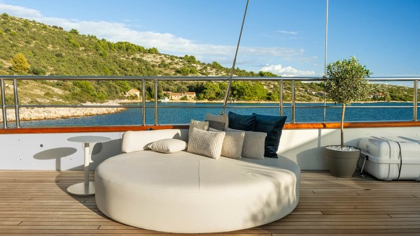 Sailing Yacht Maxita