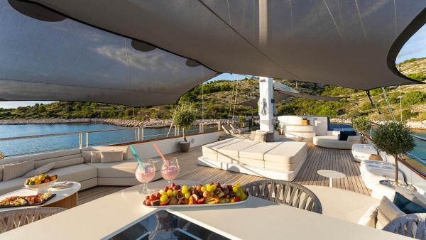 Sailing Yacht Maxita