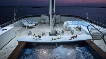 Sailing Yacht Meira