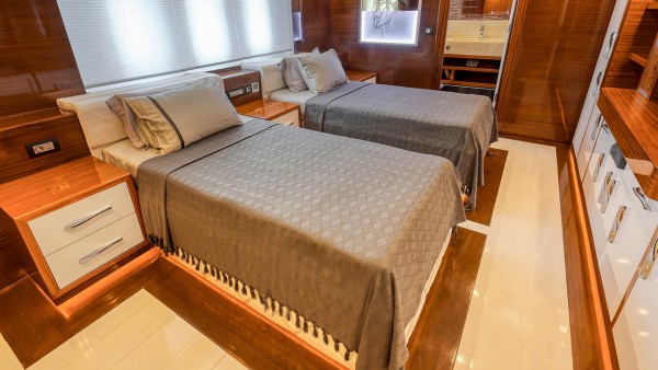 Sailing Yacht Son of Wind