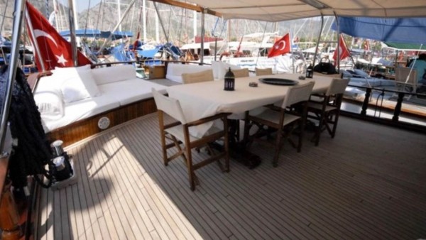 Gulet Yuksel Deniz