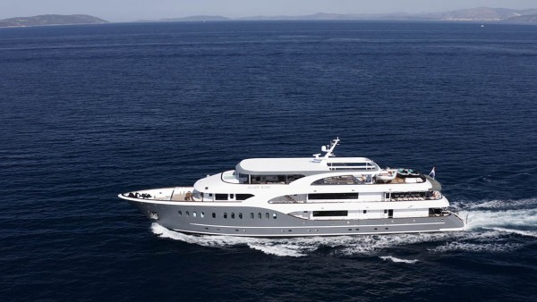 Agape Rose Motor Yacht