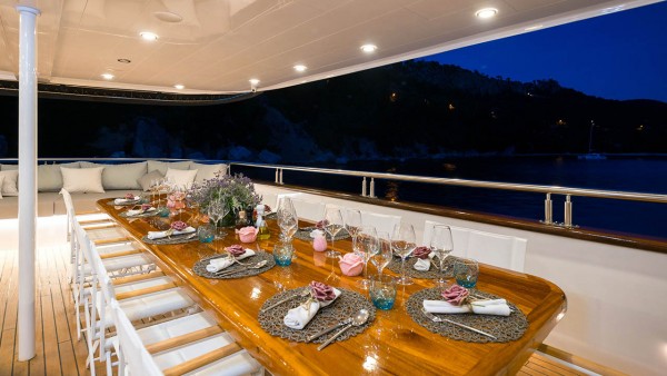 Motor Yacht Agape Rose