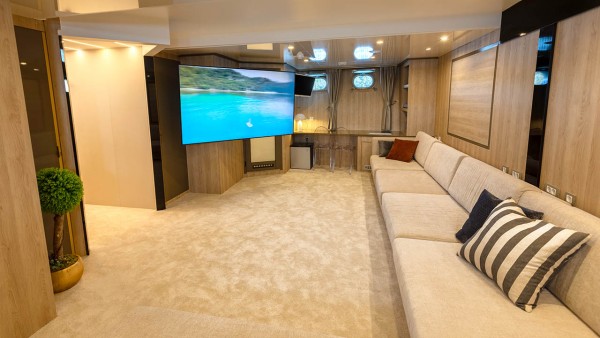 Motor Yacht Agape Rose