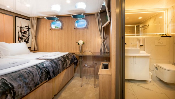 Motor Yacht Agape Rose