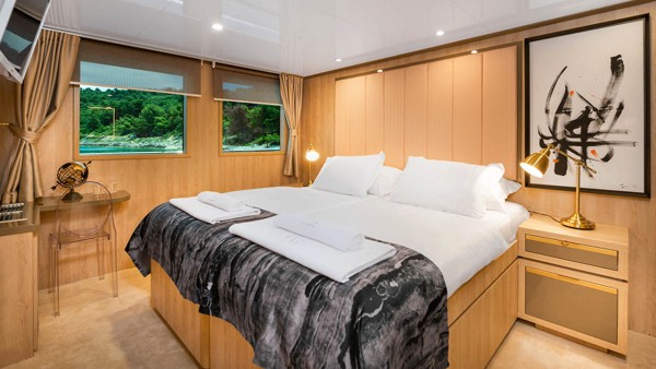 Motor Yacht Agape Rose