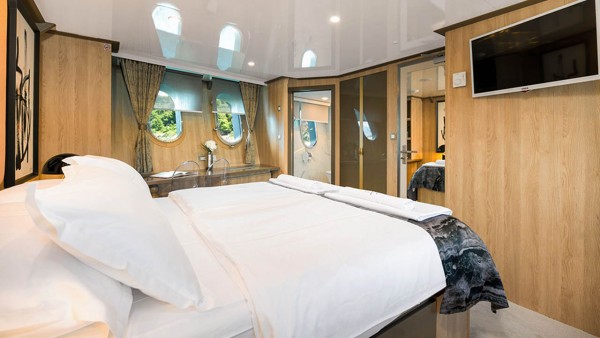 Motor Yacht Agape Rose