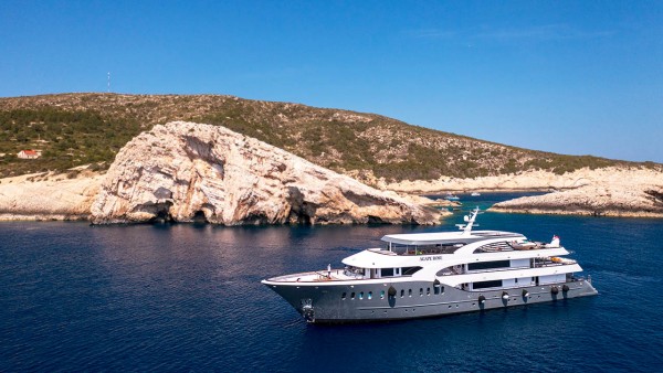 Motor Yacht Agape Rose