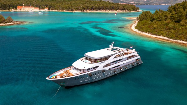 Motor Yacht Agape Rose