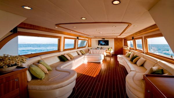 Motor Yacht Azmim