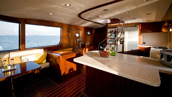 Motor Yacht Azmim