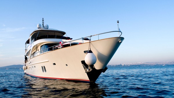 Motor Yacht Azmim