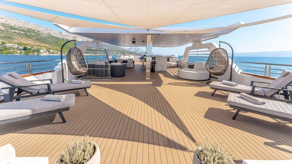 Motor Yacht Cristal