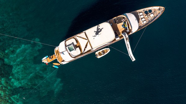 Motor Yacht Cristal
