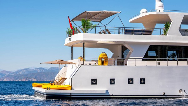 Motor Yacht Lila