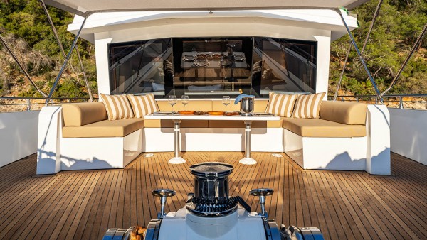 Motor Yacht Lila