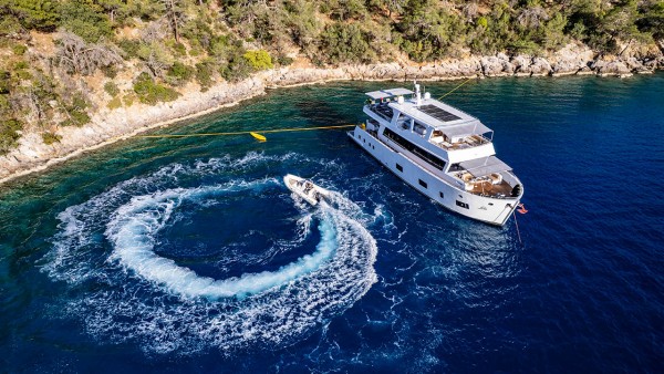 Motor Yacht Lila