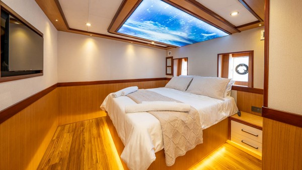 Motor Yacht Lila