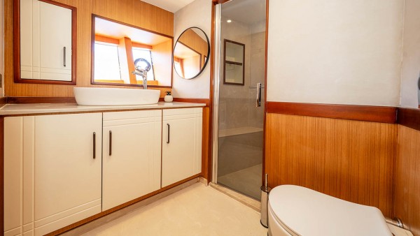 Motor Yacht Lila