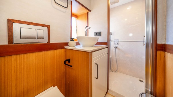 Motor Yacht Lila