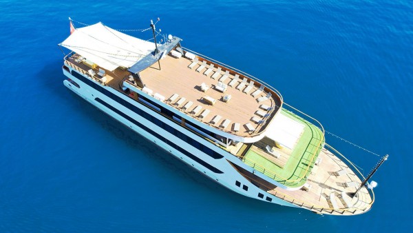 Motor Yacht Limitless