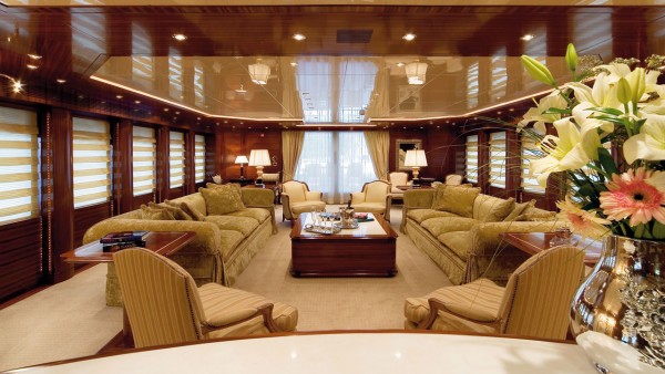 Motor Yacht Oceanos