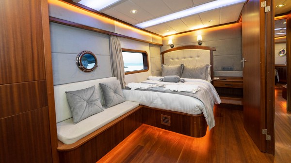 Motor Yacht Oggusto