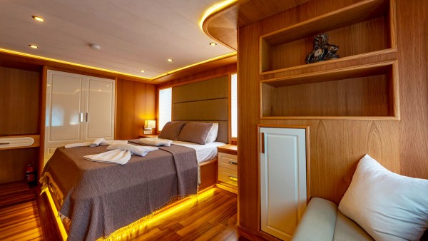 Motor Yacht Simay M