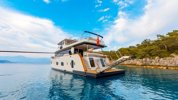 Motor Yacht Simay M