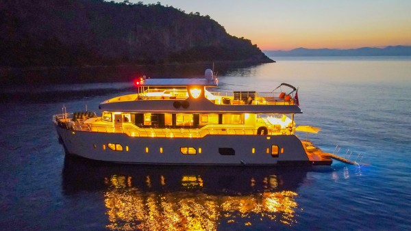 Motor Yacht Simay M